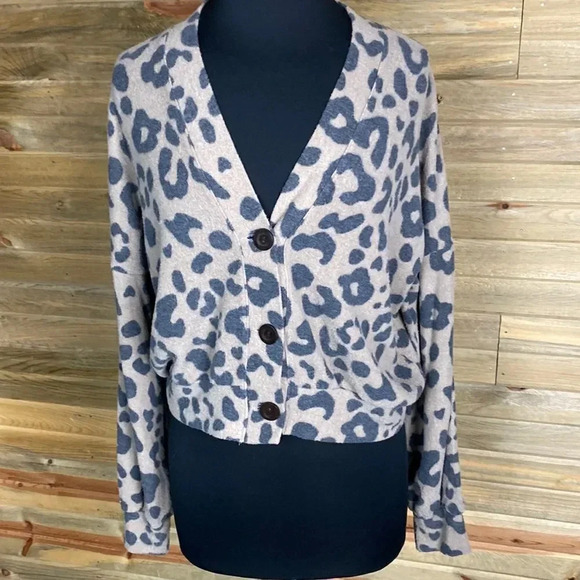 Final Touch Super Soft Animal Print Cardigan Size Small 0913 - Picture 1 of 5